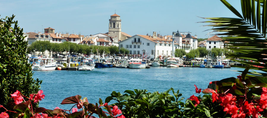 Le port de St Jean de Luz